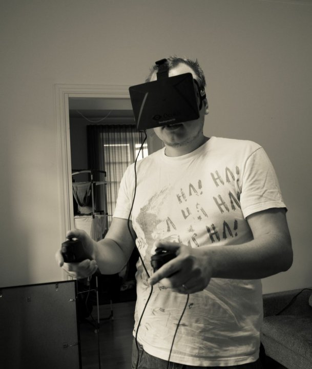 Peero testaa Oculusta