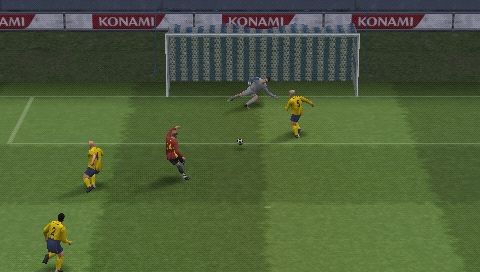 PES 5 PSP:lle syksyllä