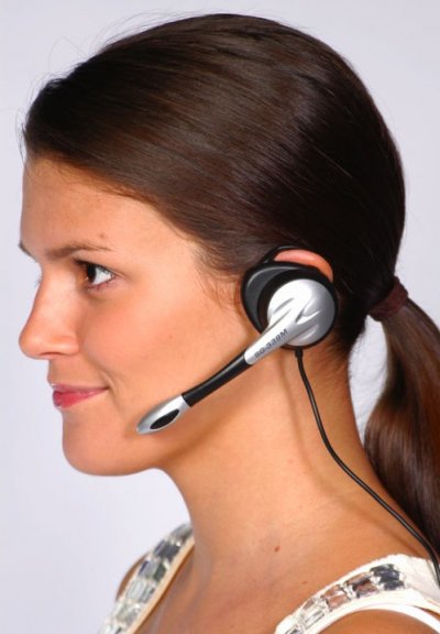 Datelilta headset ja kiintolevyllinen mediasoitin DS:lle