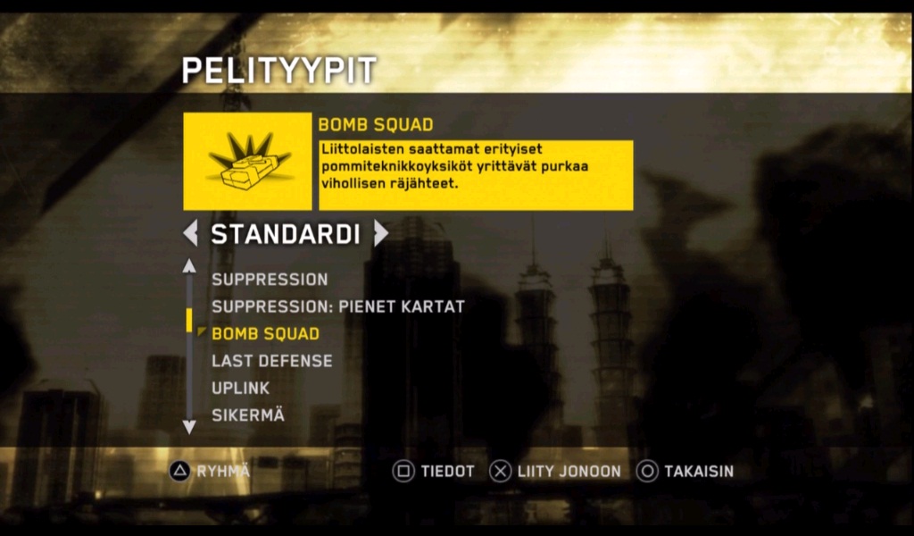 Katsaus Socom: Special Forces moninpeliin (1.04)