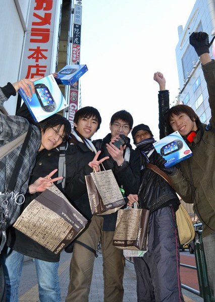 PlayStation Vita kauppoihin Japanissa