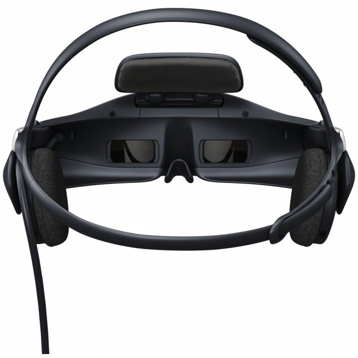 KonsoliFIN testaa: Sony HMZ-T1