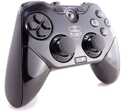 Testissä Mad Catz MLG Pro Circuit Controller