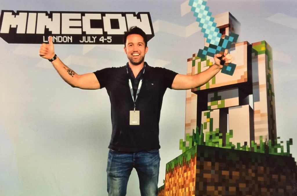 Minecraft-elokuvan ohjaaja selvillä